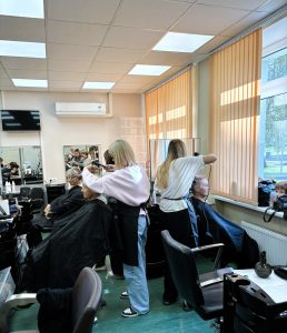 Read more about the article Starptautiskajā senioru dienā iepriecinājām seniorus!