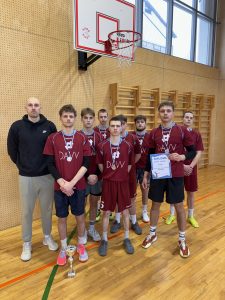 Read more about the article Jauniešiem 2.vieta volejbola sacensībās!