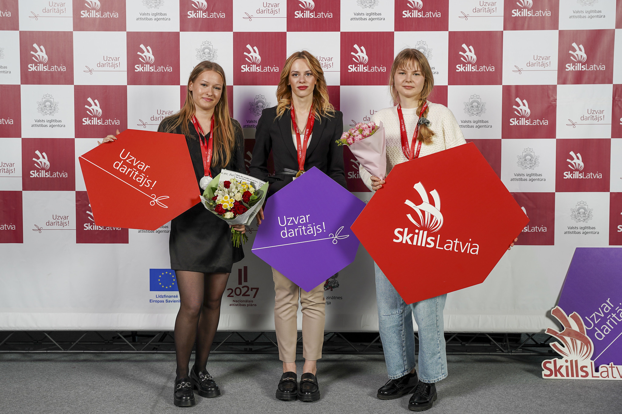 DAVV izglītojamajai uzvara SkillsLatvia 2025 prasmju konkursā ”Friziera darbi”!