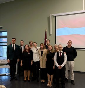 Read more about the article Aizvadīta Latvijas valsts svētkiem veltīta izstāde- degustācija un svētku pasākums!