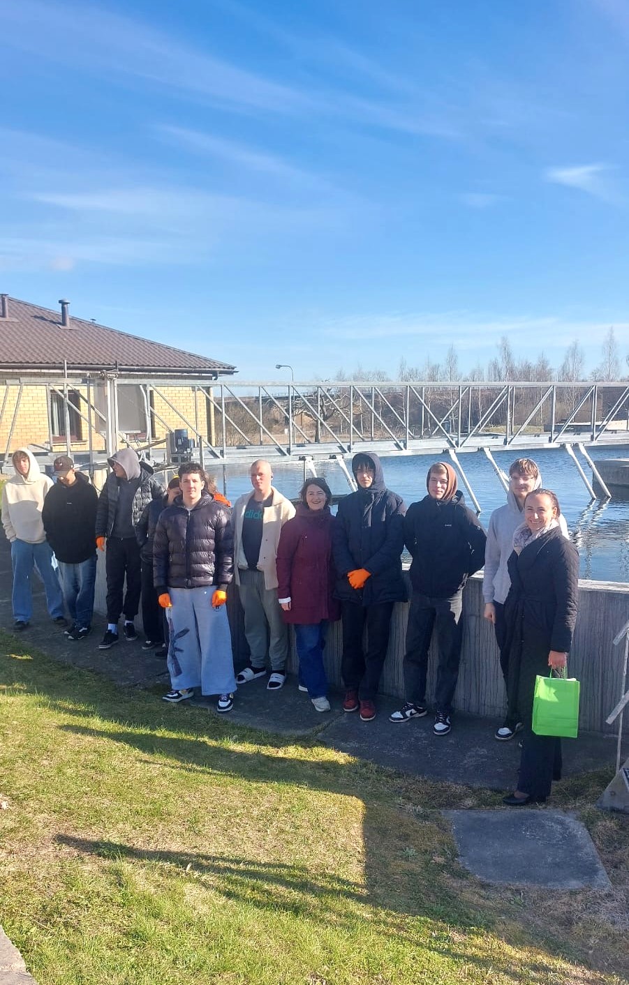 DAVV dienesta viesnīcas jaunieši iepazīst SIA ”Dobeles ūdens”!